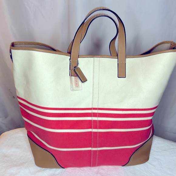 COACH HADLEY striped Coral and cream colored canvas large tote. - Picture 4 of 15